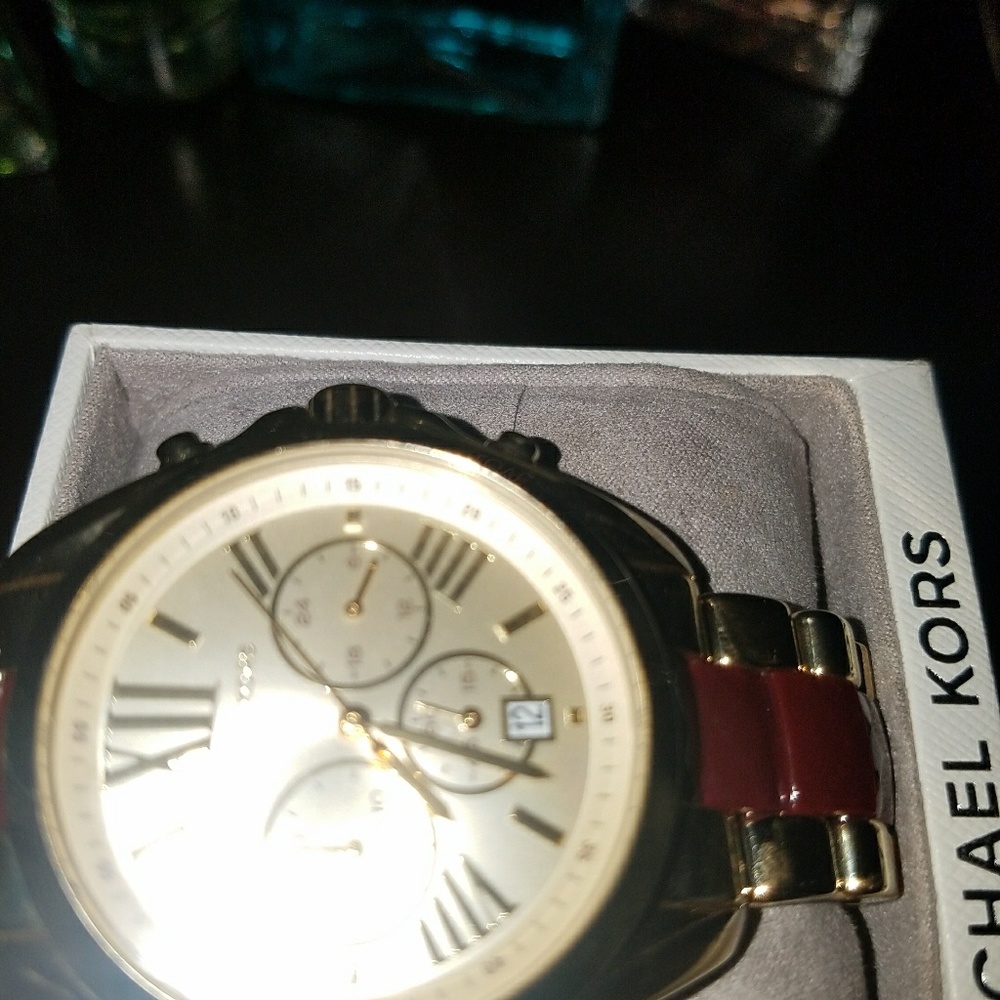 Michael Kors watch red ruby and gold very good con